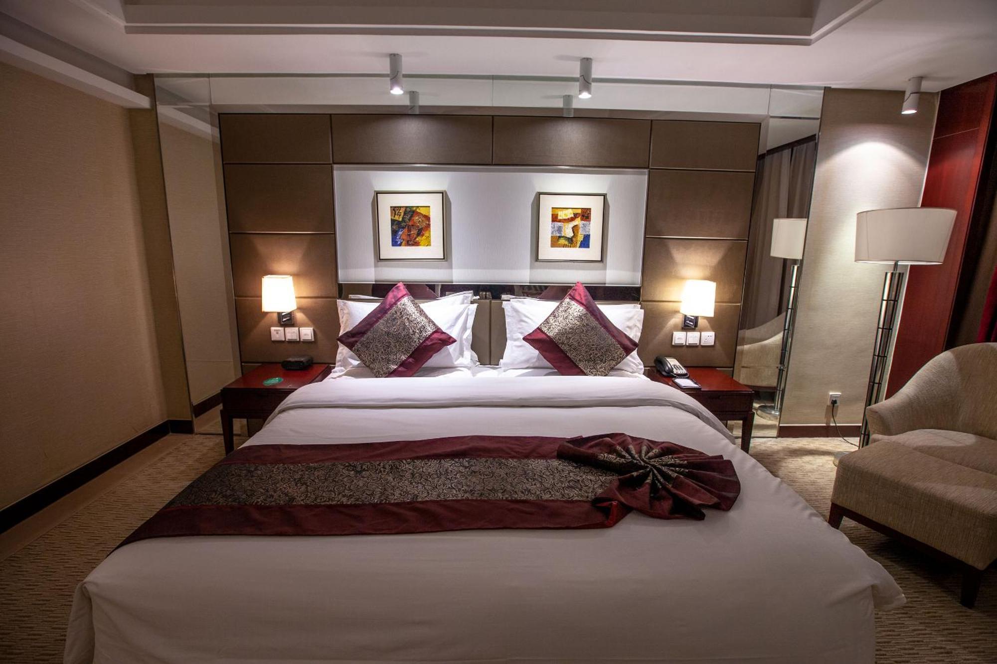 Vision Hotel Пекин Экстерьер фото